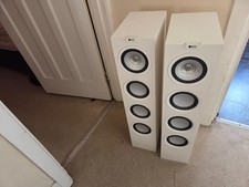 KEF Q550 Speakers- Collect