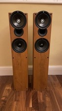 KEF Q4 Compact Floor-standing